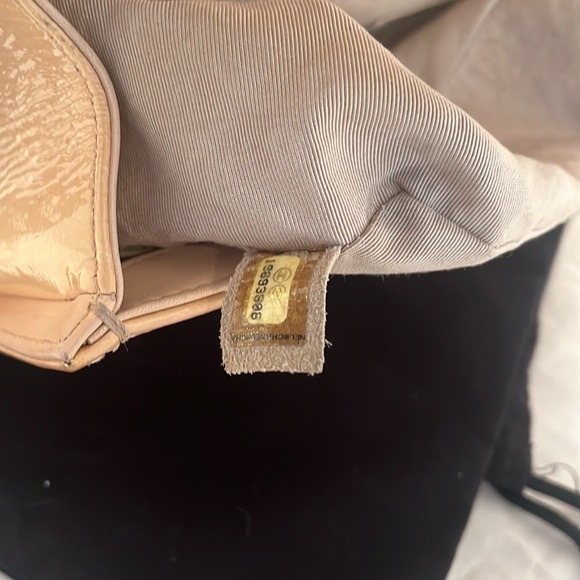 CHANEL Le Boy Medium Shoulder Bag - Picture 12 of 15